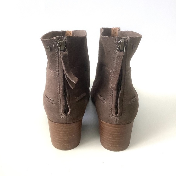 UGG Bandara Ankle Bootie Suede 7.5 - Picture 7 of 11